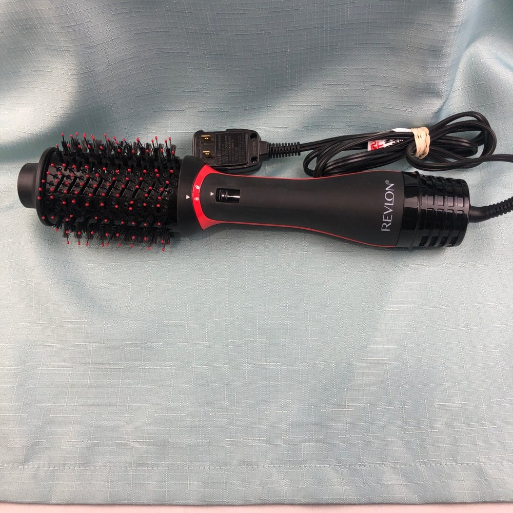 Revlon One-Step Volumizer PLUS Hot Air Brush Hair Dryer Black Red RVDR5298